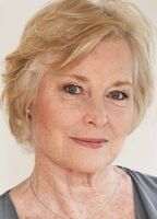 Lisa Harrow