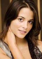 Stephanie Leonidas