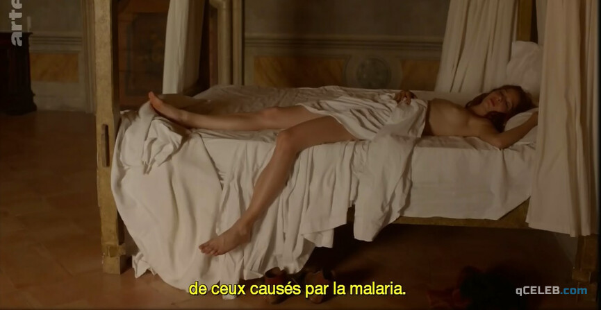 2. Jenna Thiam nude – Daydreams (2016)