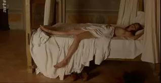 Jenna Thiam nude – Daydreams (2016)