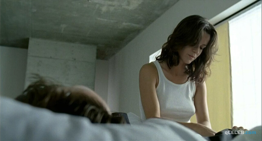 3. Natalia Avelon nude – Gegengerade (2011)