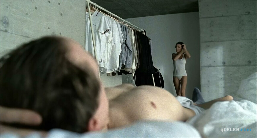 5. Natalia Avelon nude – Gegengerade (2011)