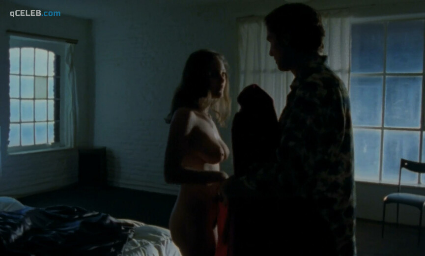 15. Marion Cotillard nude, Nozha Khouadra sexy – Chloé (1996)