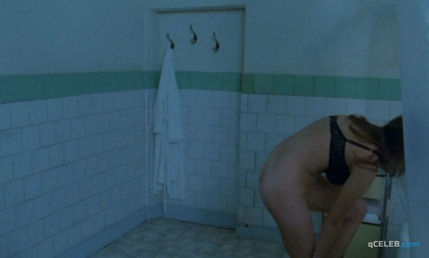 28. Marion Cotillard nude, Nozha Khouadra sexy – Chloé (1996)