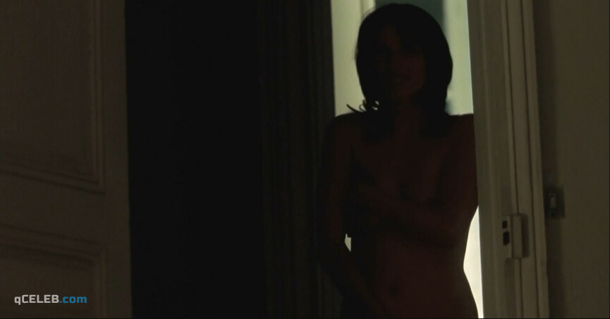 1. Aure Atika nude, Melanie Laurent sexy – The Beat That My Heart Skipped (2005)