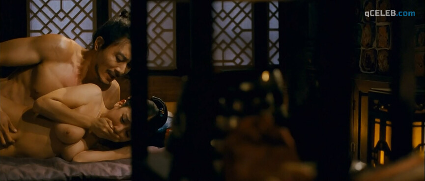 12. Cho Yeo-jeong nude, Ryu Hyun-kyung nude – The Servant (2010)