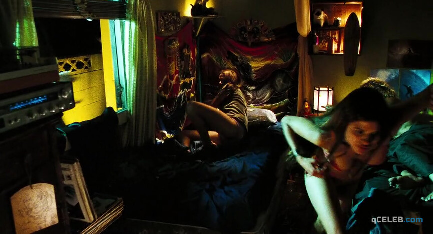 6. Melonie Diaz sexy – Lords of Dogtown (2005)