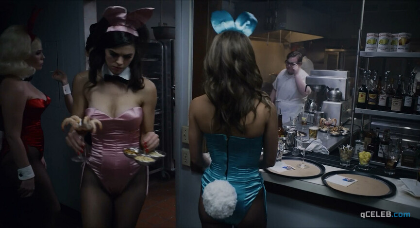 10. Alicia Vikander sexy, Janelle Monae sexy, Julianne Moore sexy – The Glorias (2020)