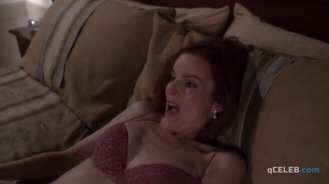 5. Marcia Cross sexy – Desperate Housewives s03e01 (2004)