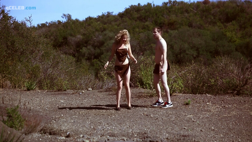 10. Madeline Merritt nude, Caroline D'Amore sexy, Kelly Donohue sexy – American Idiots (2013)