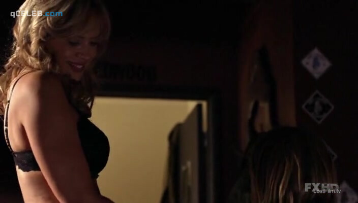 8. Sherrie Rose sexy – Sons of Anarchy s01e02 (2008)