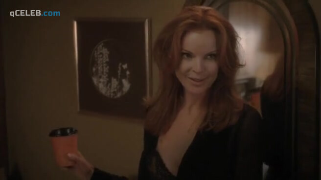 6. Marcia Cross sexy – Desperate Housewives s06e03 (2004)