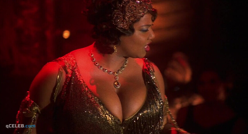 1. Queen Latifah sexy – Chicago (2002)