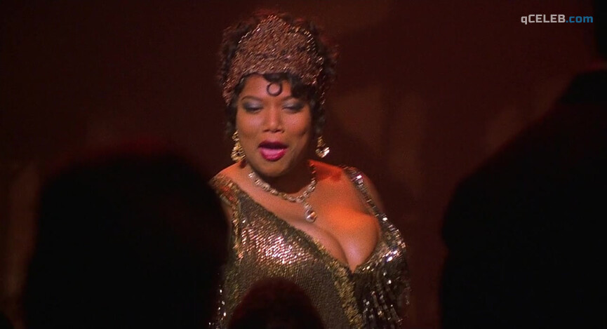 4. Queen Latifah sexy – Chicago (2002)
