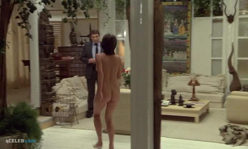 2. Elisabeth Margoni nude – The Professional (1981)