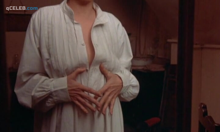 5. Barbra Streisand sexy – Yentl (1983)