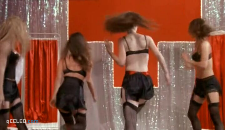 4. Lisa Brenner sexy, Angela Gots sexy, Alison Lohman sexy, Soleil Moon Frye sexy – Sex and a Girl (2001)