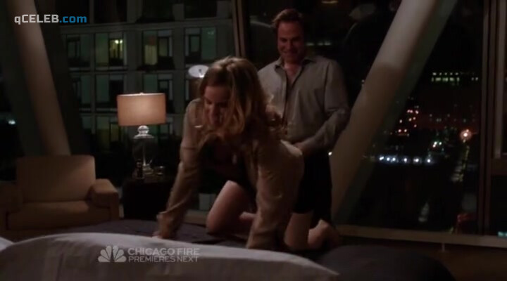 4. Anna Chlumsky sexy – Law & Order: Special Victims Unit s14e03 (2013)