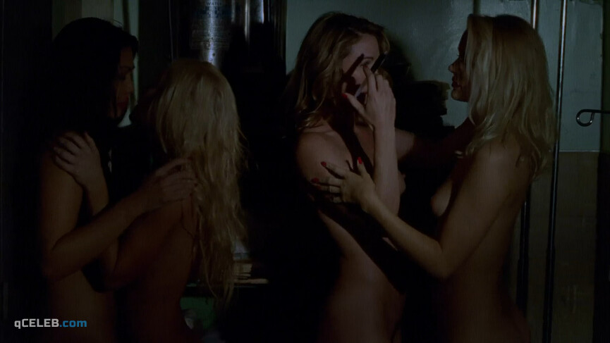 9. Christine Taylor sexy, Stacy Fuson nude, Katie Lohmann nude, Jill Montgomery nude, Cheryl Tsa nude – Room 6 (2006)