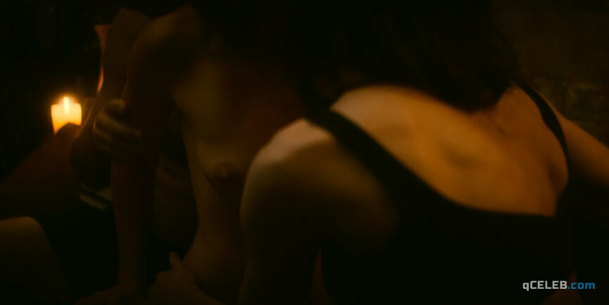 1. Samantha Soule nude, Ellen Page sexy – Tales of the City s01e02 (2019)