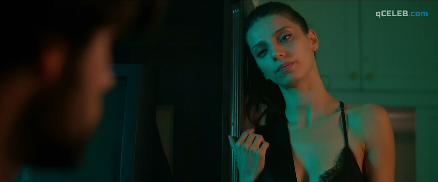 5. Angela Sarafyan sexy, Gaia Weiss nude – We Are Boats (2018)