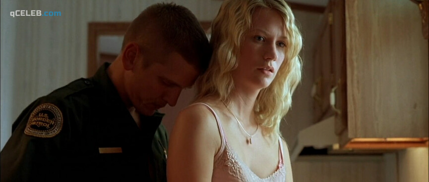 2. January Jones sexy, Melissa Leo nude – The Three Burials of Melquiades Estrada (2005)