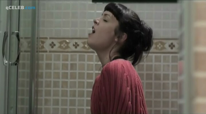 3. Maggie Civantos sexy, Laura Artolachipi nude – Placer (2009)