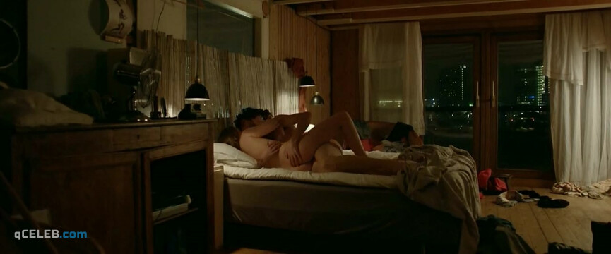 2. Sanne Langelaar nude, Sophie Vroegop nude – Family Way (2012)