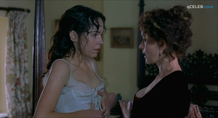 7. Victoria Hamilton nude, Frances O'Connor sexy – Mansfield Park (1999)