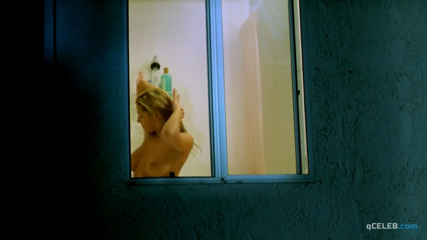 4. Julian Berlin nude, Erin Foster sexy – The Darkroom (2006)