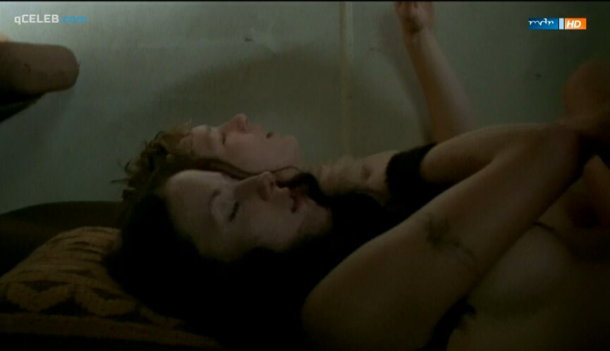 4. Isabella Jantz nude – Scene of the Crime e557 (2004)