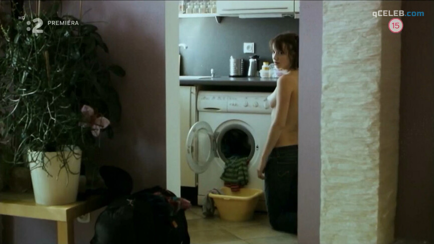 11. Tereza Nvotova nude, Anna Siskova sexy – Malé oslavy (2008)