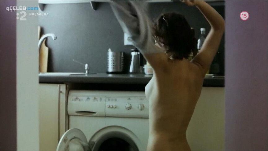 9. Tereza Nvotova nude, Anna Siskova sexy – Malé oslavy (2008)