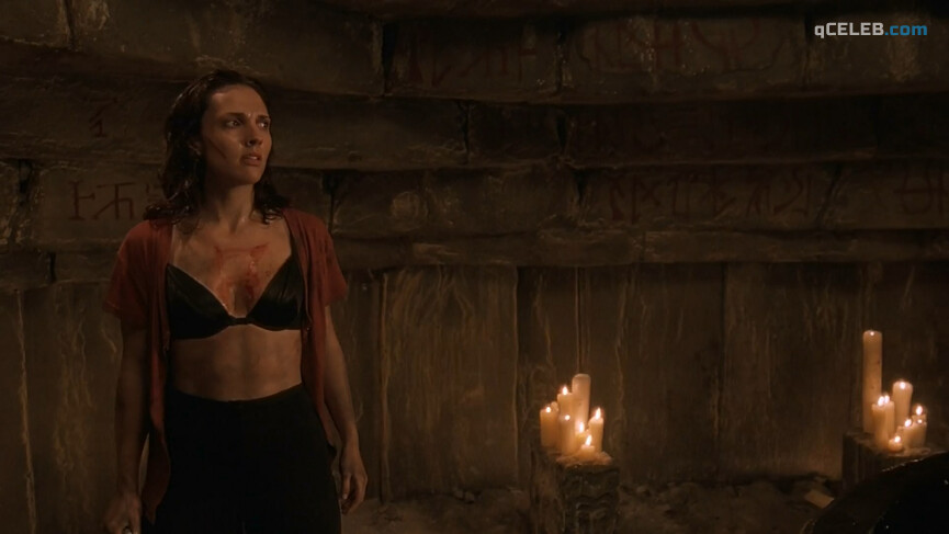 18. Ashley Laurence sexy, Angel Boris nude – Warlock III: The End of Innocence (1999)