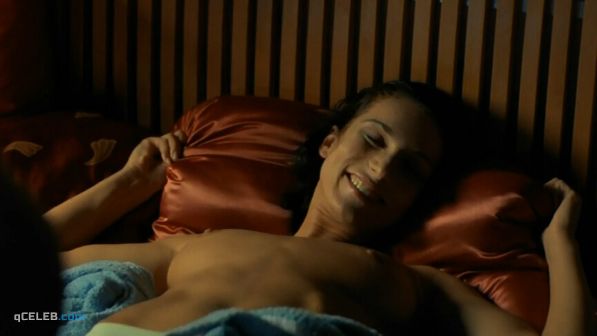 1. Zuzana Kanoczova nude, Ladka Nergesova sexy, Simona Stasova sexy – From Subway with Love (2005)