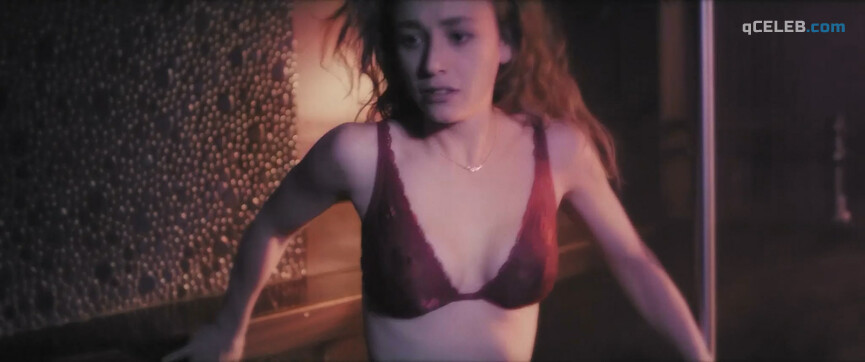 7. Laura Sophia Becker nude, Nadine Landert sexy – Zoe (2017)