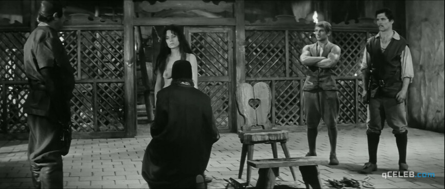 16. Sona Valentova nude, Jaroslava Obermaierova nude – Witchhammer (1969)