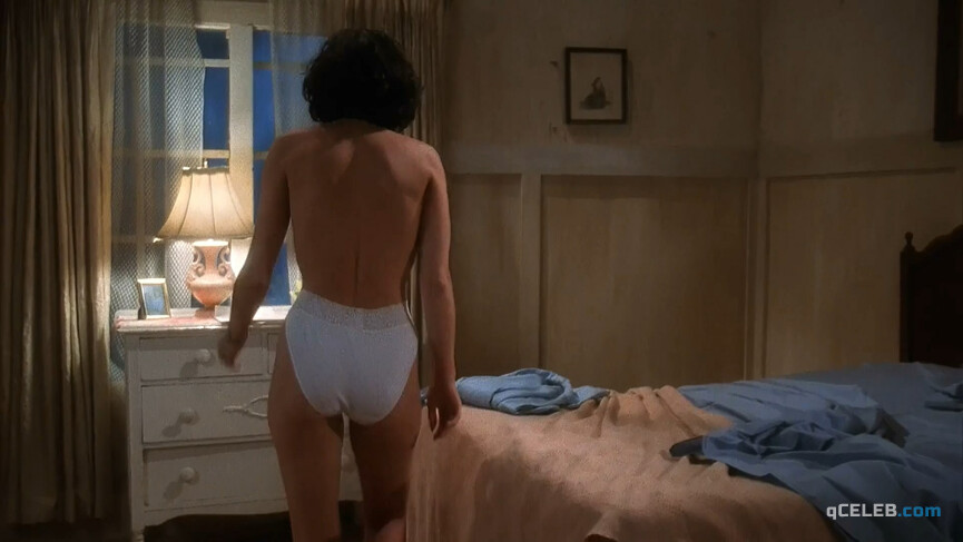 6. Charlie Spradling nude, Elizabeth Maclellan sexy – Puppet Master II (1990)