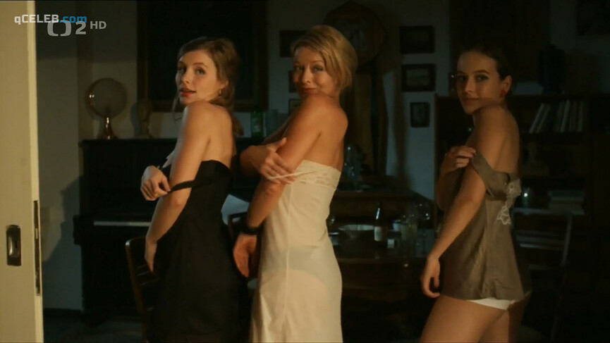 18. Vilma Cibulkova sexy, Dana Markova sexy, Tereza Voriskova sexy – An Earthly Paradise for the Eyes (2009)