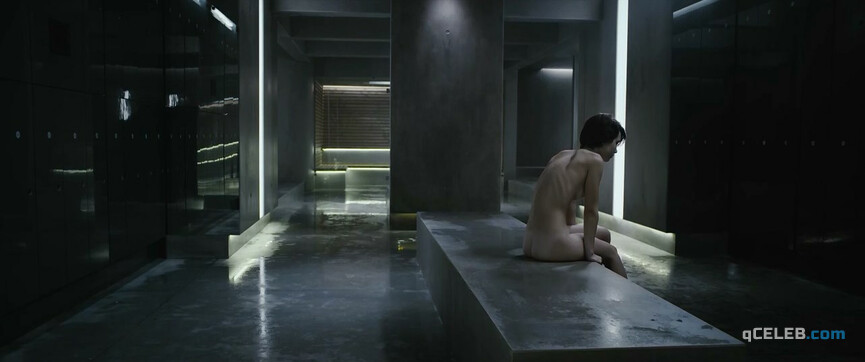 25. Sammy Boonstra nude, Imaan Hammam nude – Nude Area (2014)