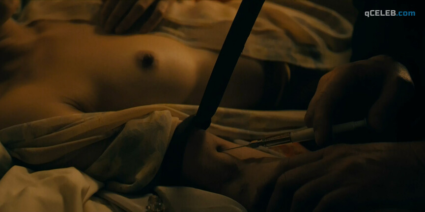 1. Xinna Lai nude, Pamela Chau nude – Perry Mason s01e07-08 (2020)