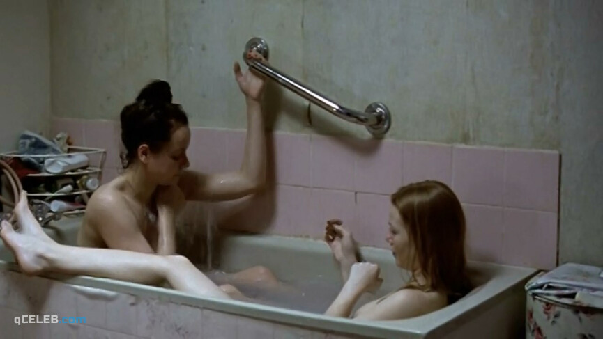 5. Samantha Morton nude, Kathleen McDermott nude – Morvern Callar (2002)