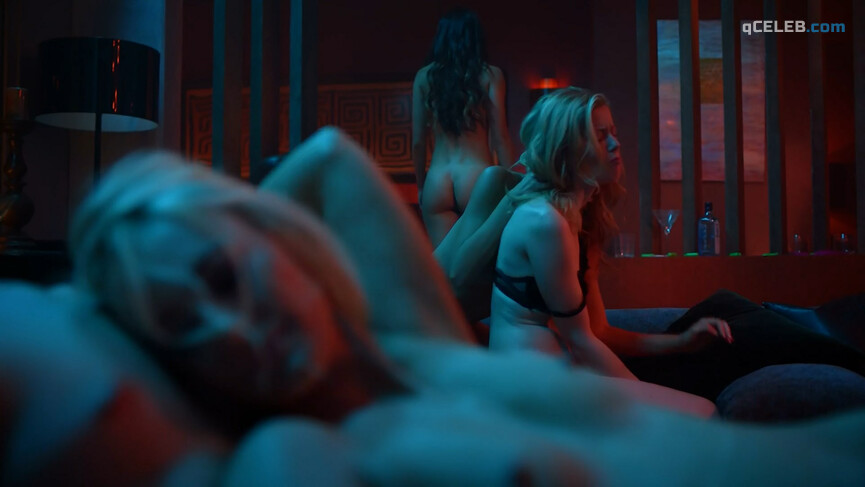 16. Melissa Barrera nude, Mishel Prada nude, Tru Collins nude – Vida s02e01 (2019)