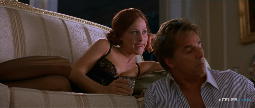 3. Mary-Louise Parker nude, Patricia Arquette sexy – Goodbye Lover (1998)
