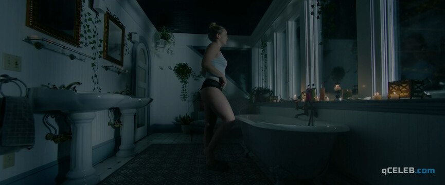 2. Olivia Larsen nude, Kelli Berglund sexy – Ghost in the Graveyard (2019)