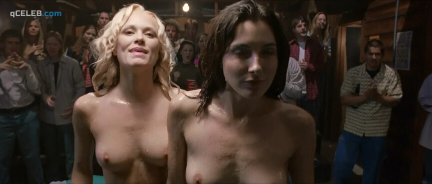 9. Elisha Cuthbert sexy, Lisa Donatz nude, Corinne Kingsbury nude – Old School (2003)