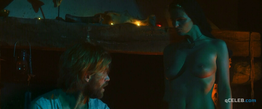 1. Lisa Belle nude, Jodii Christianson nude, Kaniehtiio Horn nude – The Theatre Bizarre (2011)
