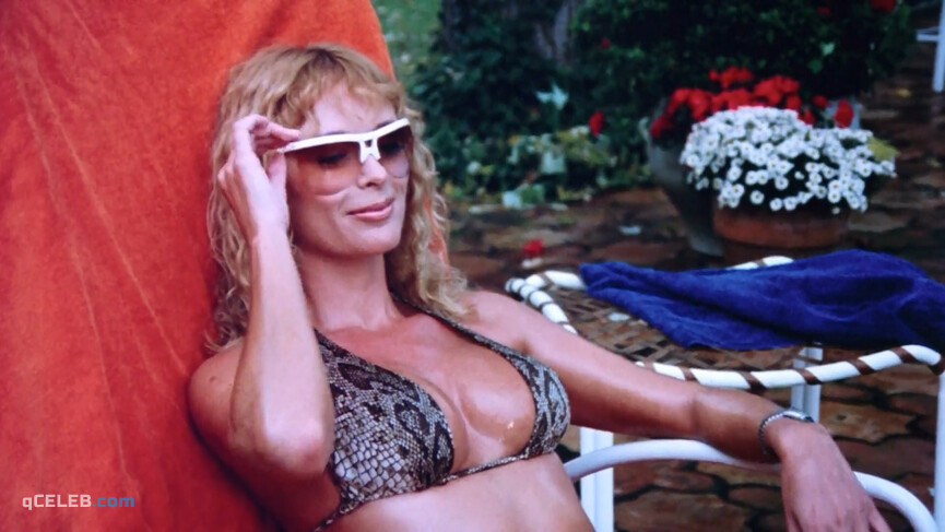 16. Shelley Taylor Morgan nude, Suzanne M. Regardm nude, Lori Sutton nude, Lorraine Michaels nude – Malibu Express (1985)