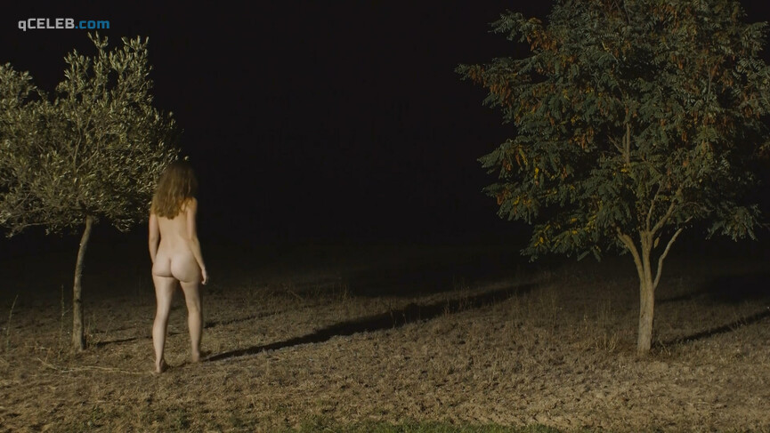 8. Audrey Le Bihan nude, Anne-Laure Gruet nude – Léa (2018)