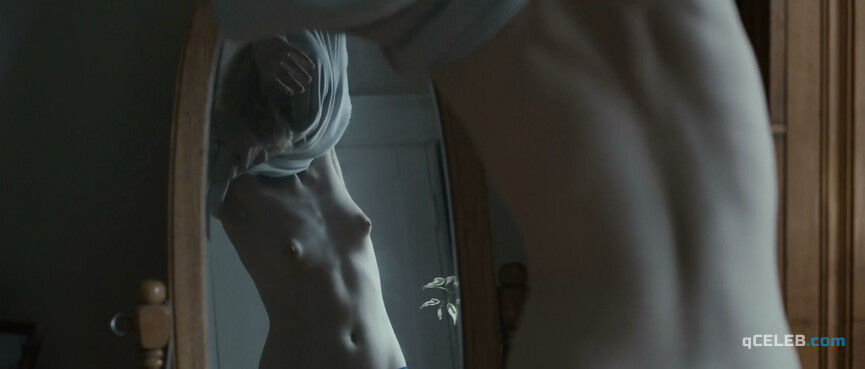 10. Hannah Gross sexy, Deragh Campbell nude – I Used to Be Darker (2013)
